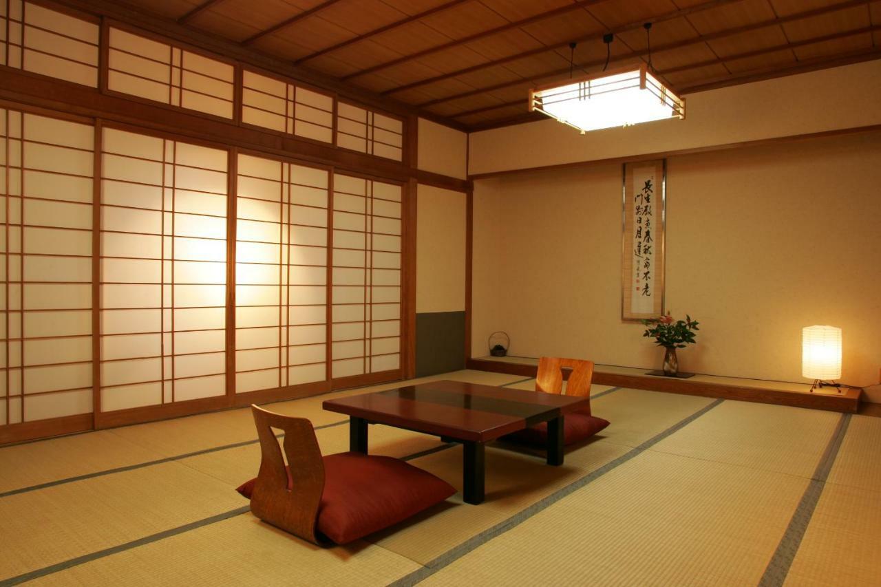 Hokuriku Yamashiro Onsen Hotel Kikyou Kaga  Exterior photo